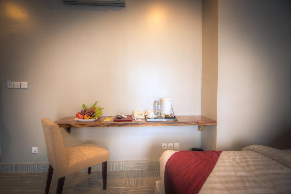 Colina Sky Hotel Phnom Penh Ngoại thất bức ảnh