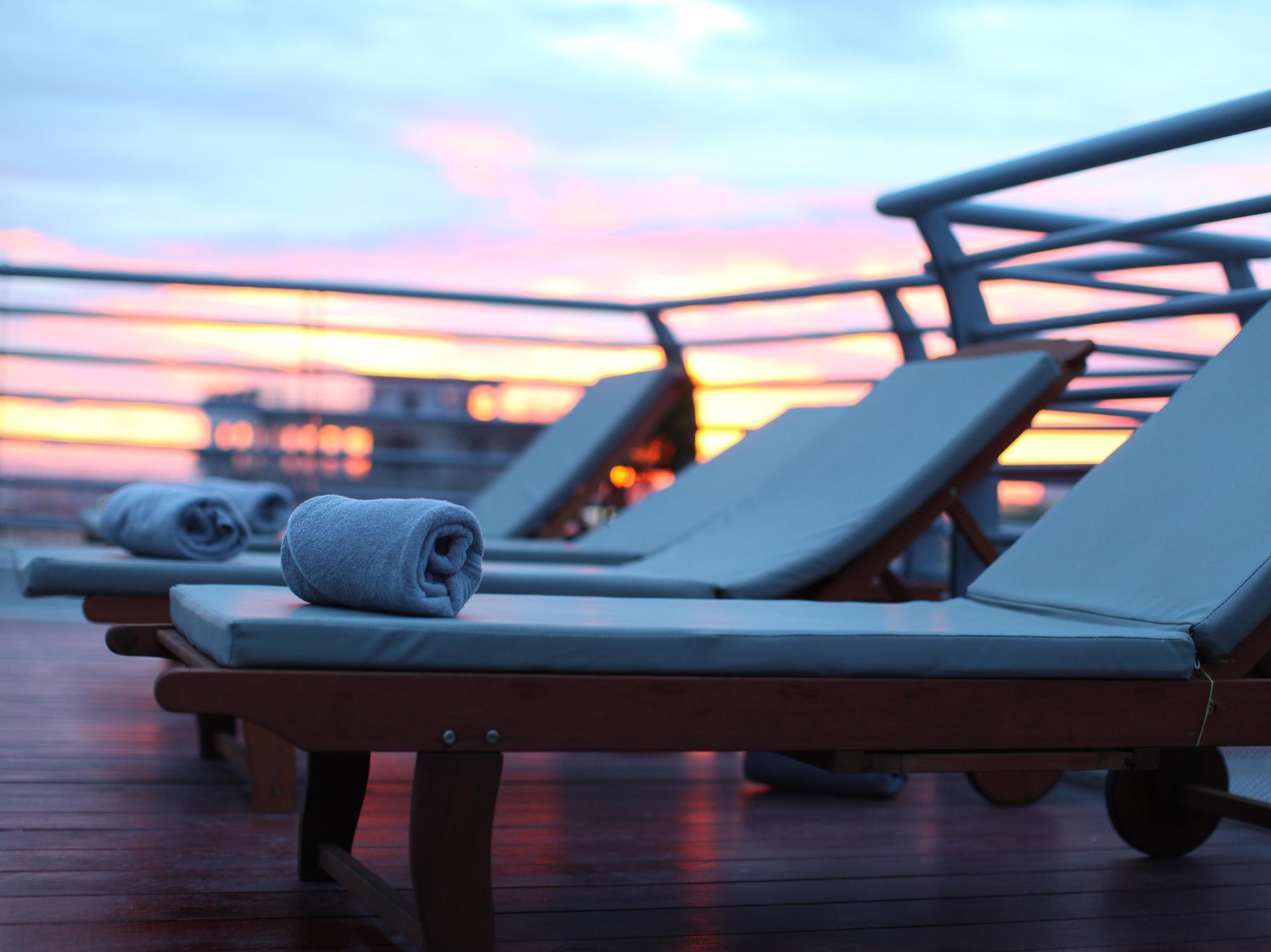 Colina Sky Hotel Phnom Penh Ngoại thất bức ảnh
