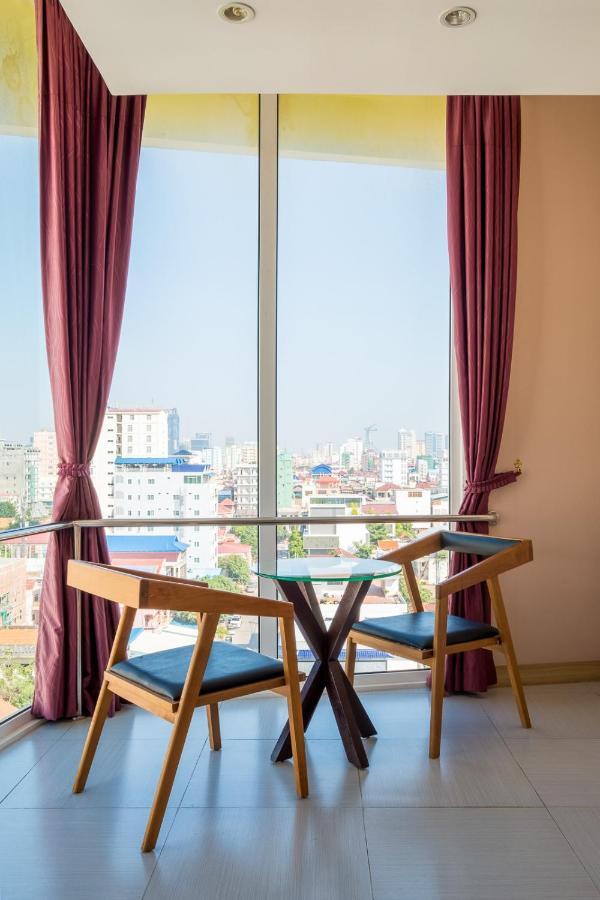 Colina Sky Hotel Phnom Penh Ngoại thất bức ảnh